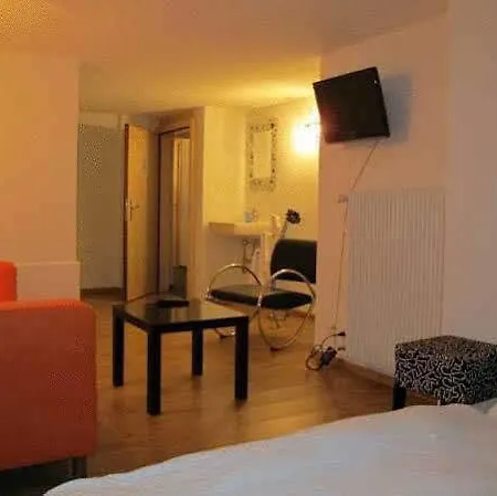 Hotell / Lago 3*